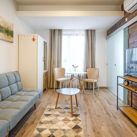 Bright Apartments Moments Away From Herastrau Park, Mall And Metro 布加勒斯特 外观 照片