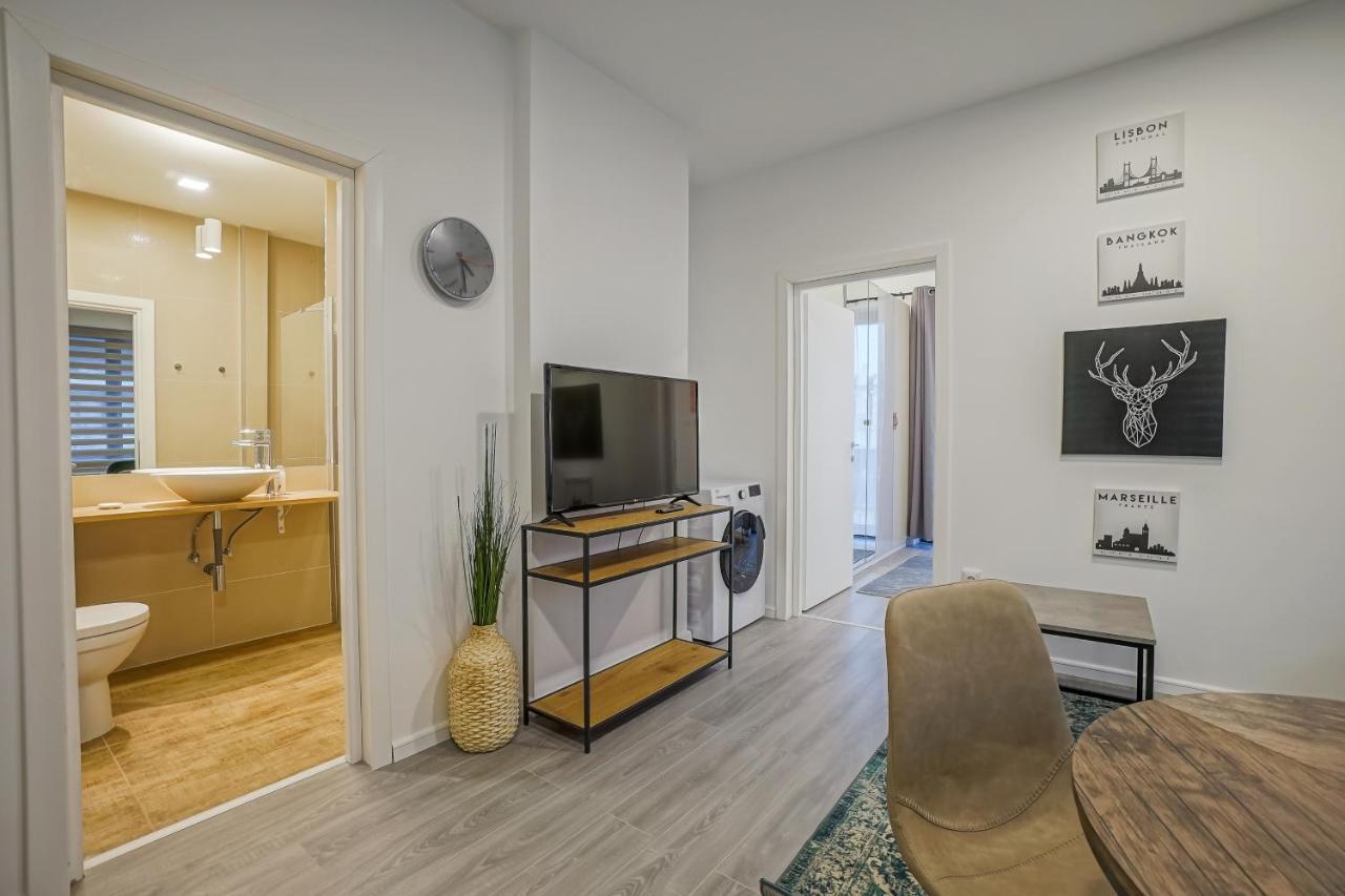 Bright Apartments Moments Away From Herastrau Park, Mall And Metro 布加勒斯特 外观 照片