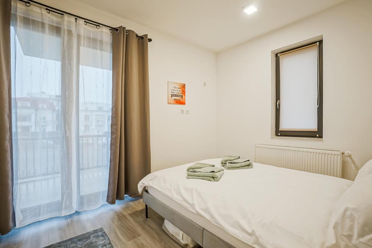 Bright Apartments Moments Away From Herastrau Park, Mall And Metro 布加勒斯特 外观 照片